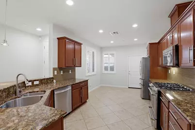 7713 Peak Forest Way, Elk Grove, CA 95757 - Photo 12