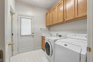 8818 Barrister Ln, Fair Oaks, CA 95628 - Photo 12