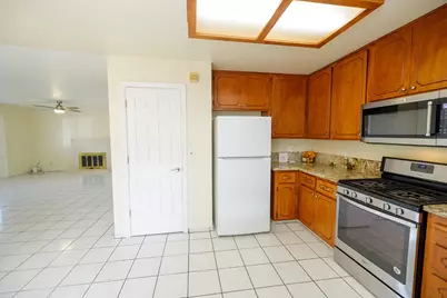 3106 Castellon Way, Stockton, CA 95205 - Photo 10