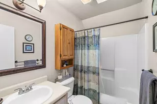 427 Golf Cir W, Manteca, CA 95337 - Photo 22