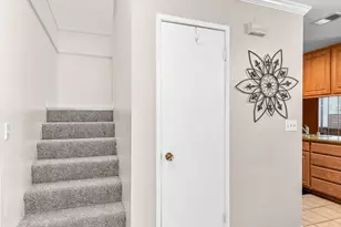 427 Golf Cir W, Manteca, CA 95337 - Photo 18