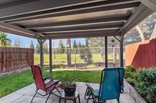 427 Golf Cir W, Manteca, CA 95337 - Photo 28