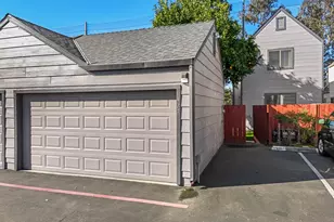 427 Golf Cir W, Manteca, CA 95337 - Photo 2