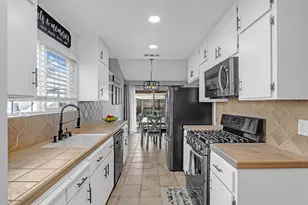 6221 Jack London Cir, Sacramento, CA 95842 - Photo 2