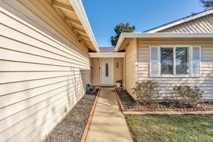 6221 Jack London Cir, Sacramento, CA 95842 - Photo 8