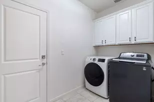 10525 Lake Point Ave, Stockton, CA 95219 - Photo 18