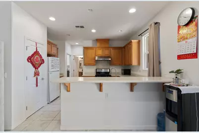 10525 Lake Point Avenue, Stockton, CA 95219 - Photo 6