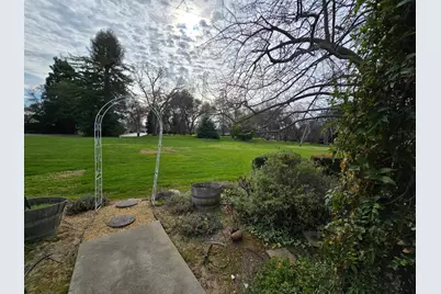 Leafwood Way, Folsom, CA 95630 - Photo 2