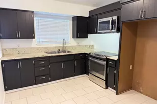 383 Eaton Ct, Sacramento, CA 95838 - Photo 4