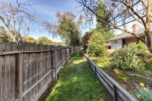 4040 Parkside Ct, Sacramento, CA 95822 - Photo 42