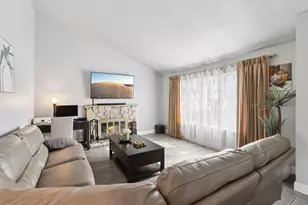 3327 Trafalgar Rd, Fremont, CA 94555 - Photo 4