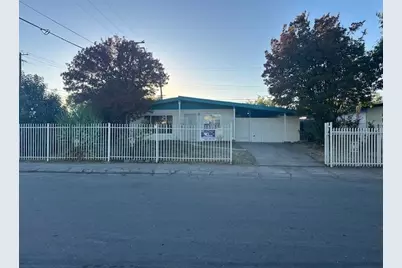 5504 55th Street, Sacramento, CA 95820 - Photo 2