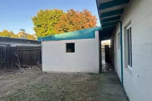 5504 55th St, Sacramento, CA 95820 - Photo 26