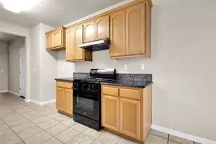 7418 Sun Reign Ln, Sacramento, CA 95823 - Photo 10