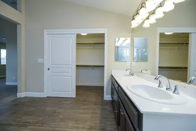 446 Meyenberg Avenue, Ripon, CA 95366 - Photo 32