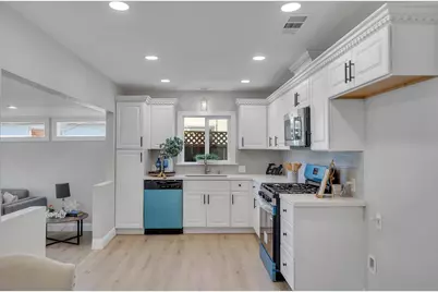 2059 Country Club Boulevard, Stockton, CA 95204 - Photo 20