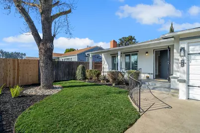 2059 Country Club Boulevard, Stockton, CA 95204 - Photo 6