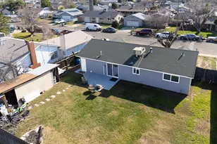 1929 Glenmore Dr, Olivehurst, CA 95961 - Photo 6