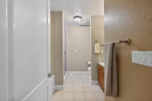 2430 Pavilions Pl Ln, Sacramento, CA 95825 - Photo 28