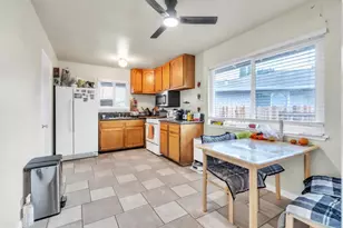 10376 El Grande Ct, Rancho Cordova, CA 95670 - Photo 2