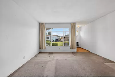 2113 Yorkshire Road, Sacramento, CA 95815 - Photo 6