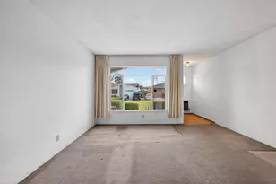 2113 Yorkshire Rd, Sacramento, CA 95815 - Photo 6