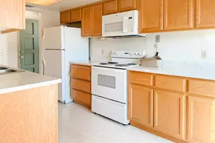 8252 8252 Center Pkwy, Sacramento, CA 95823 - Photo 8