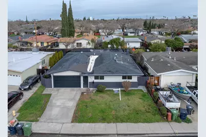 305 Portola Way, Tracy, CA 95376 - Photo 6