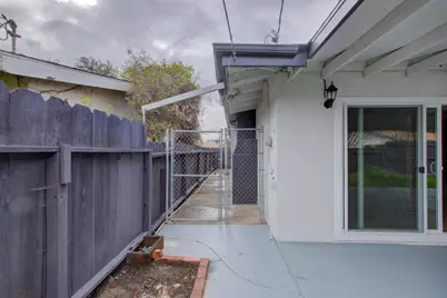 305 Portola Way, Tracy, CA 95376 - Photo 10