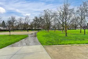 9512 Hutton Dr, Elk Grove, CA 95758 - Photo 76