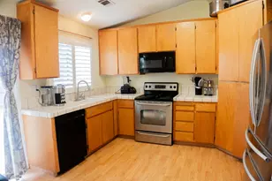 12200 Quicksilver St, Waterford, CA 95386 - Photo 8