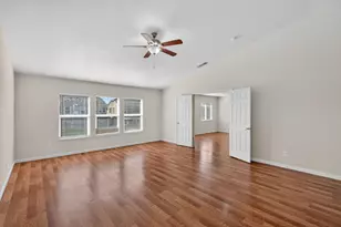 8788 Tiogawoods Dr, Sacramento, CA 95828 - Photo 32