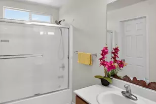 8788 Tiogawoods Dr, Sacramento, CA 95828 - Photo 44