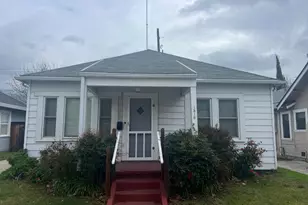 1519 32nd St, Sacramento, CA 95816 - Photo 2