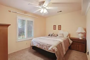 2424 Meadow Lake, Stockton, CA 95207 - Photo 12