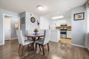 1338 Branham Ln, San Jose, CA 95118 - Photo 12