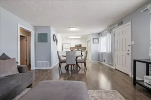 1338 Branham Ln, San Jose, CA 95118 - Photo 6