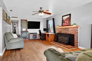 4952 Oleander Dr, Carmichael, CA 95608 - Photo 6