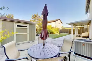9573 Spring River Way, Elk Grove, CA 95624 - Photo 42