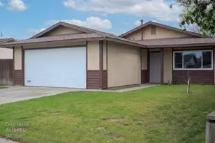 744 Wentworth Ave, Manteca, CA 95336 - Photo 2