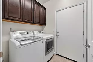 7901 Dearne Way, Elk Grove, CA 95757 - Photo 18