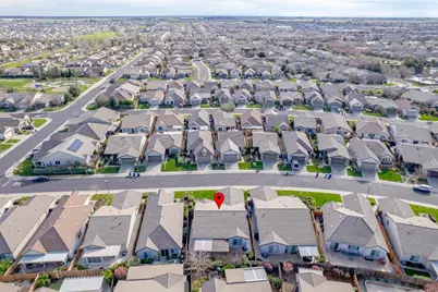 7901 Dearne Way, Elk Grove, CA 95757 - Photo 32