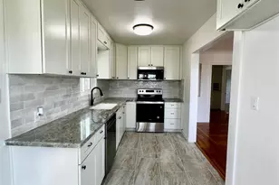 944 W 22nd St, Merced, CA 95340 - Photo 4