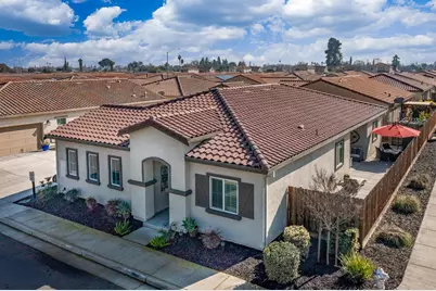 869 Grace Drive, Los Banos, CA 93635 - Photo 2