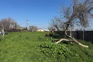 1731 E Pacheco Blvd, Los Banos, CA 93635 - Photo 14