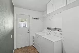 Millbrook Circle, Sacramento, CA 95828 - Photo 38