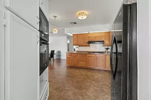 Millbrook Circle, Sacramento, CA 95828 - Photo 26