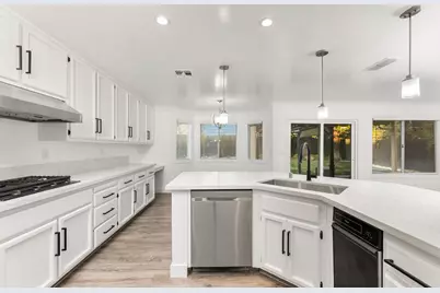 5113 Walnut Garden Court, Carmichael, CA 95608 - Photo 10