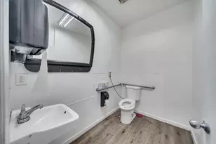 2255 S Airport Way, Stockton, CA 95206 - Photo 6