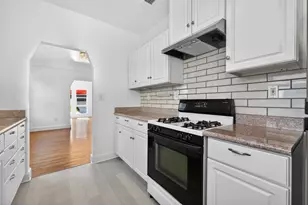 1017 Yale St, Sacramento, CA 95818 - Photo 14